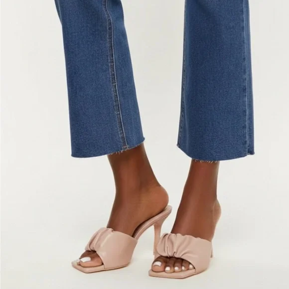 Nude Ruched Square Toe Heels🩷 - Picture 1 of 2